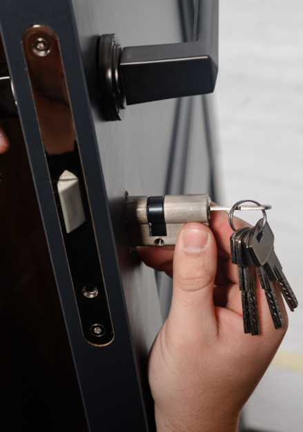 high-security safe locksmith